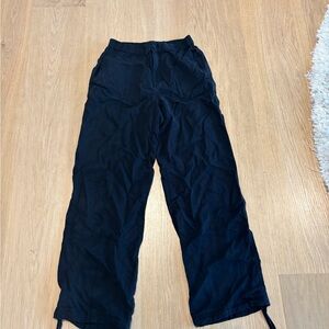 Vuori Black Lyocell Pants with cinchable ankles